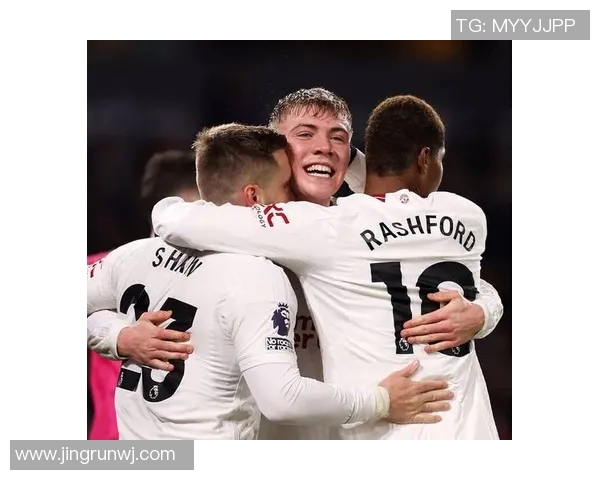 昔日恩怨再现！足球转会与老队友狭路相逢